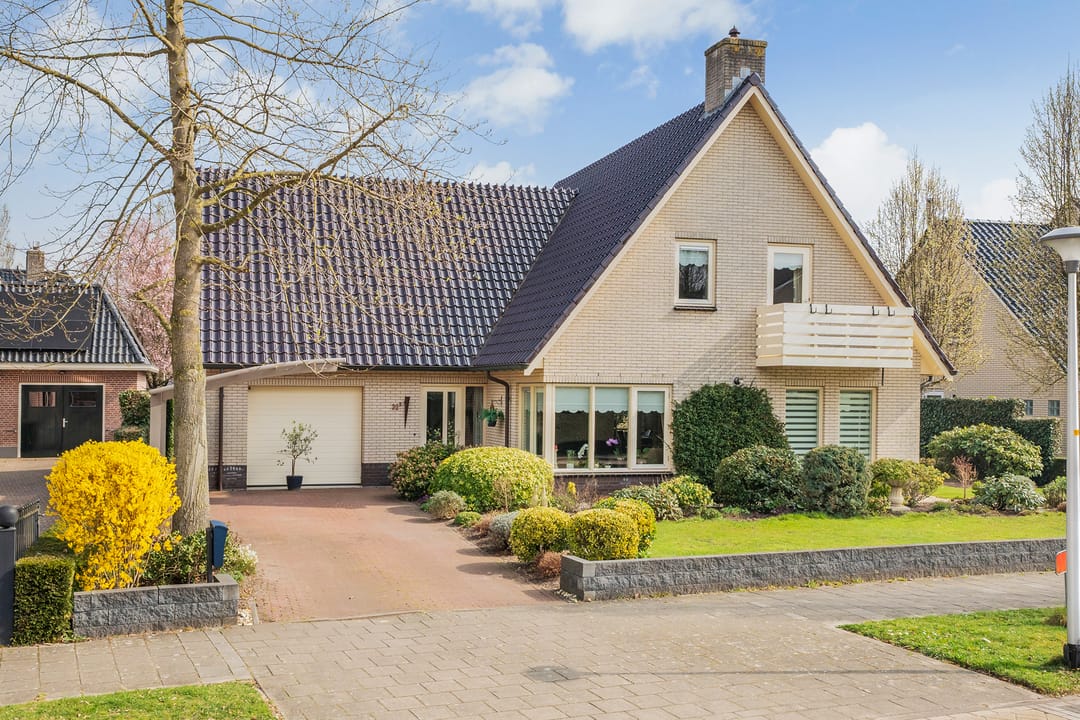 Photo 1 of Burg.van der Grondenstraat 32-B