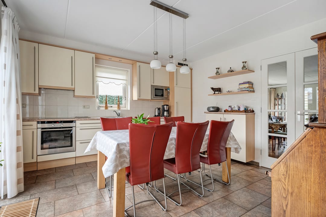 Photo 17 of Burg.van der Grondenstraat 32-B