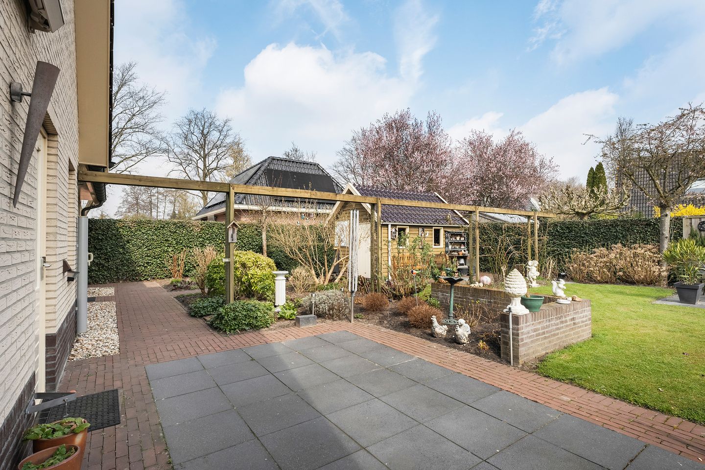 Photo 40 of Burg.van der Grondenstraat 32-B