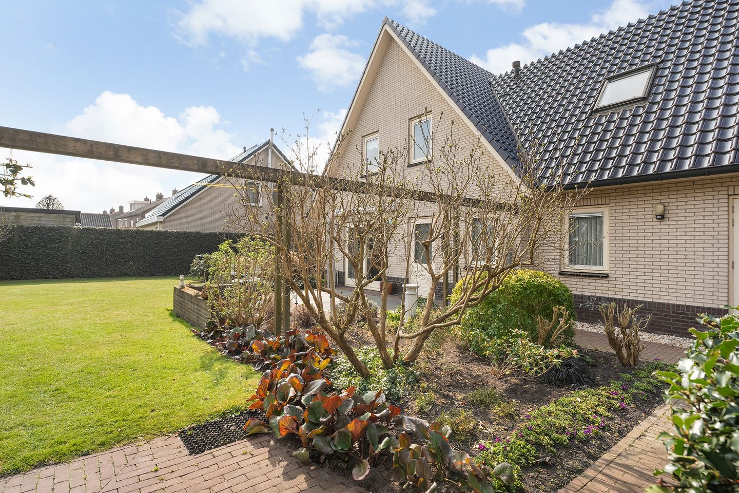 Photo 44 of Burg.van der Grondenstraat 32-B