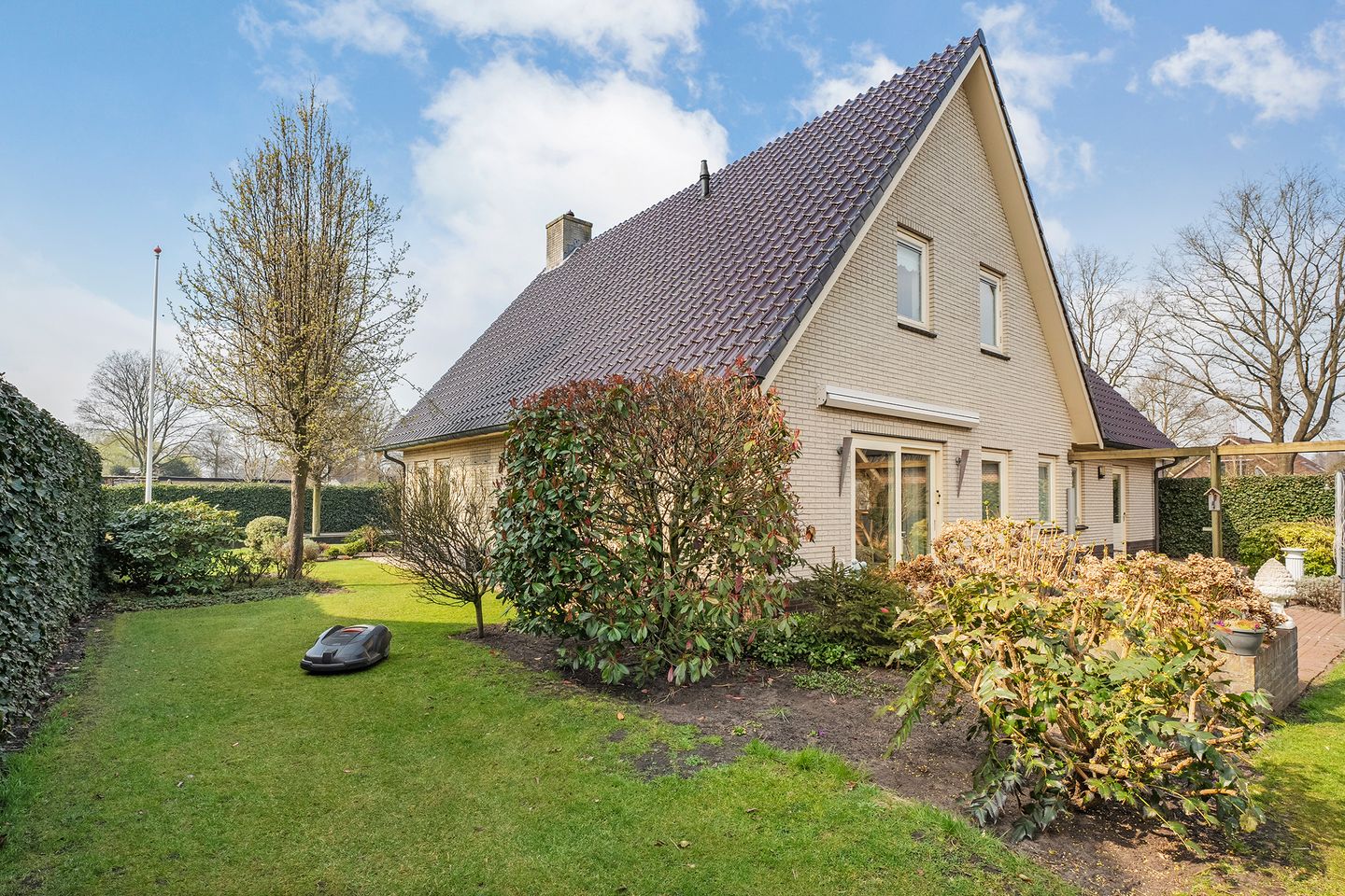 Photo 49 of Burg.van der Grondenstraat 32-B