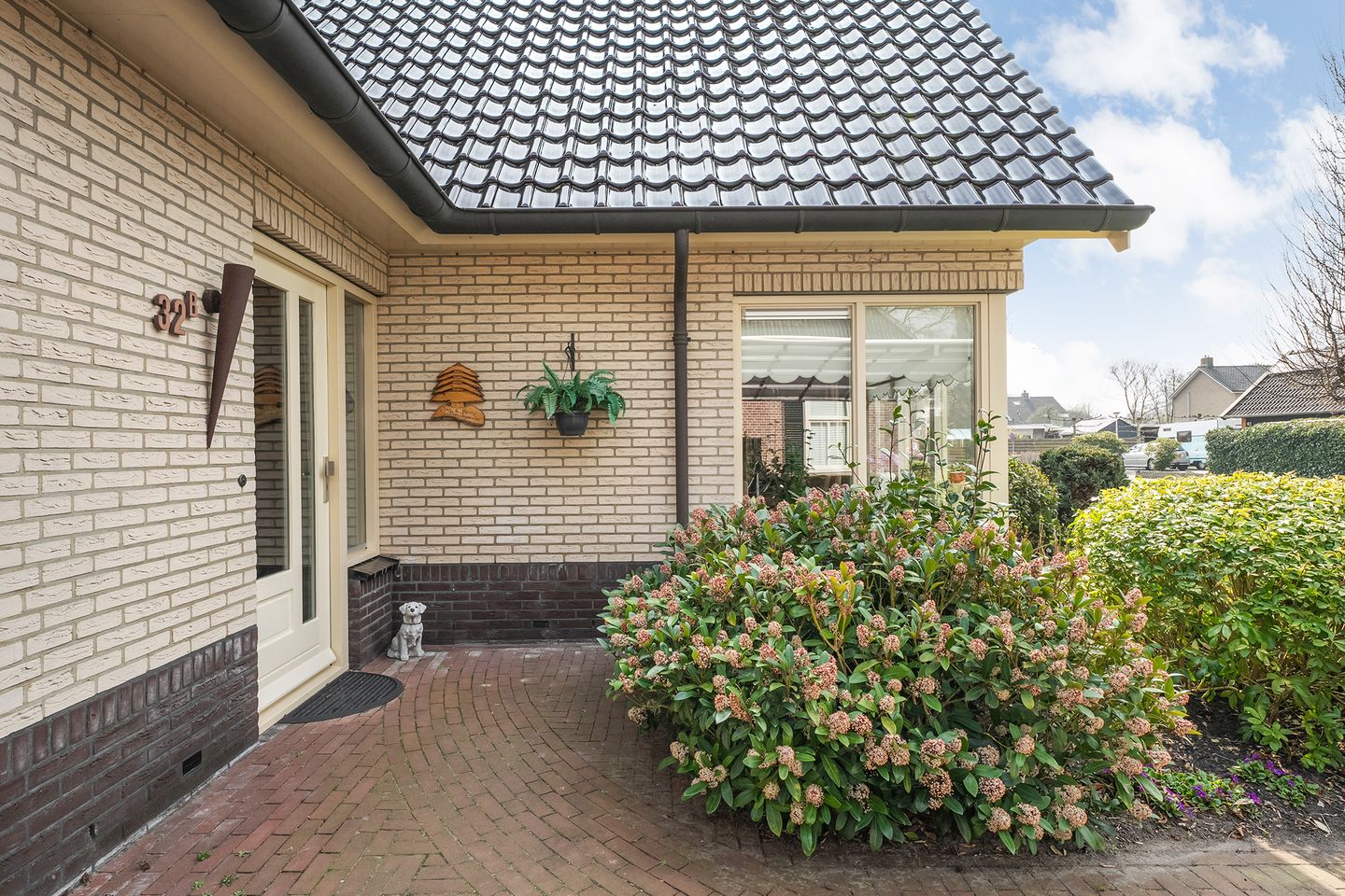 Photo 55 of Burg.van der Grondenstraat 32-B