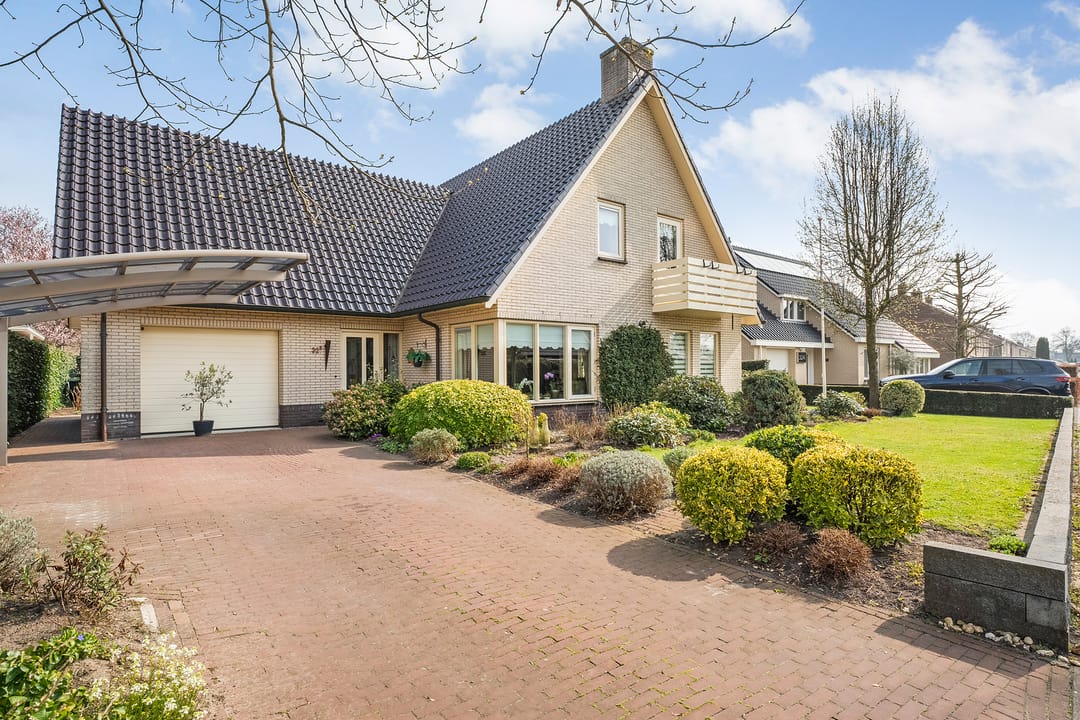 Photo 58 of Burg.van der Grondenstraat 32-B