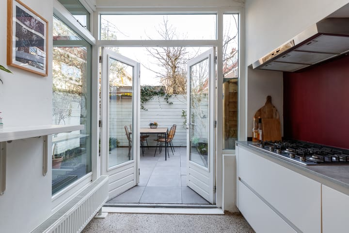 Foto 8 van Volkerakstraat 1