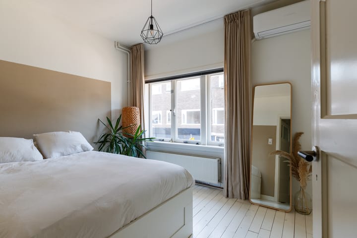 Foto 15 van Volkerakstraat 1