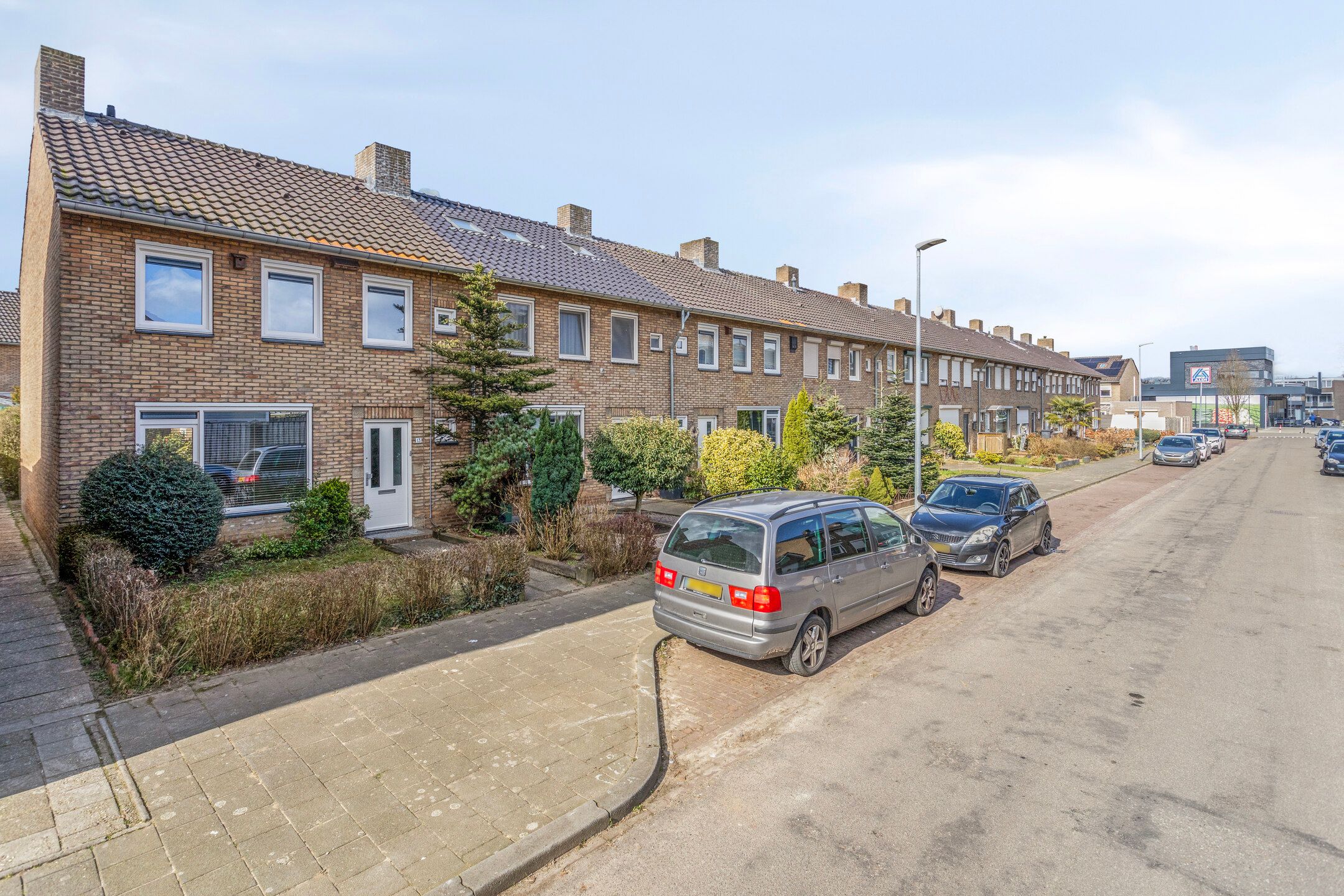 Foto 30 van Burgemeester Coenegrachtstraat 13