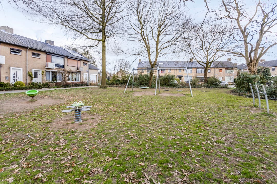 Foto 31 van Burgemeester Coenegrachtstraat 13