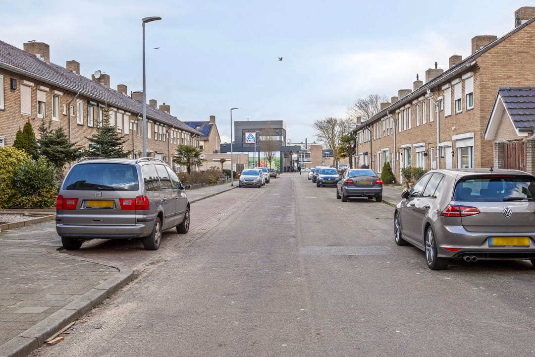 Foto 32 van Burgemeester Coenegrachtstraat 13