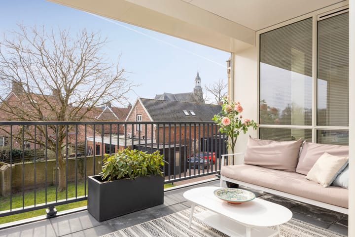 Photo 4 of Oostwal 32-A