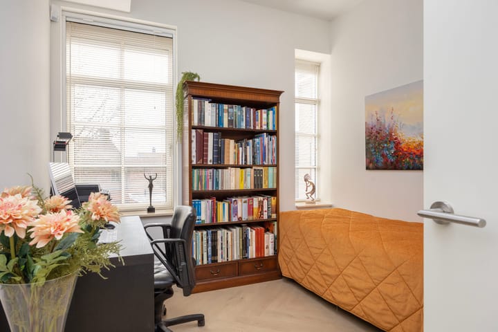 Photo 27 of Oostwal 32-A