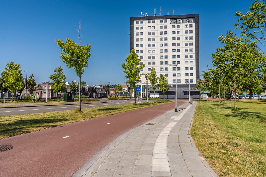 Foto 11 van Abel Tasmanplein 91