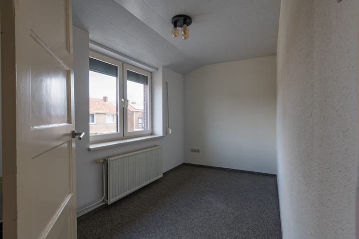 Foto 15 van Dr. Philipsstraat 37