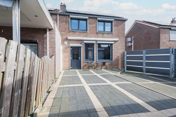 Foto 22 van Dr. Philipsstraat 37