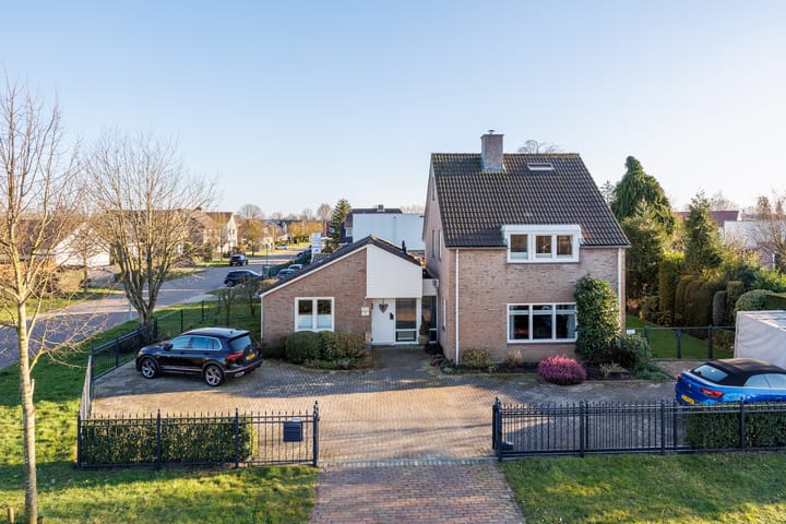 Zesweg 166 main image