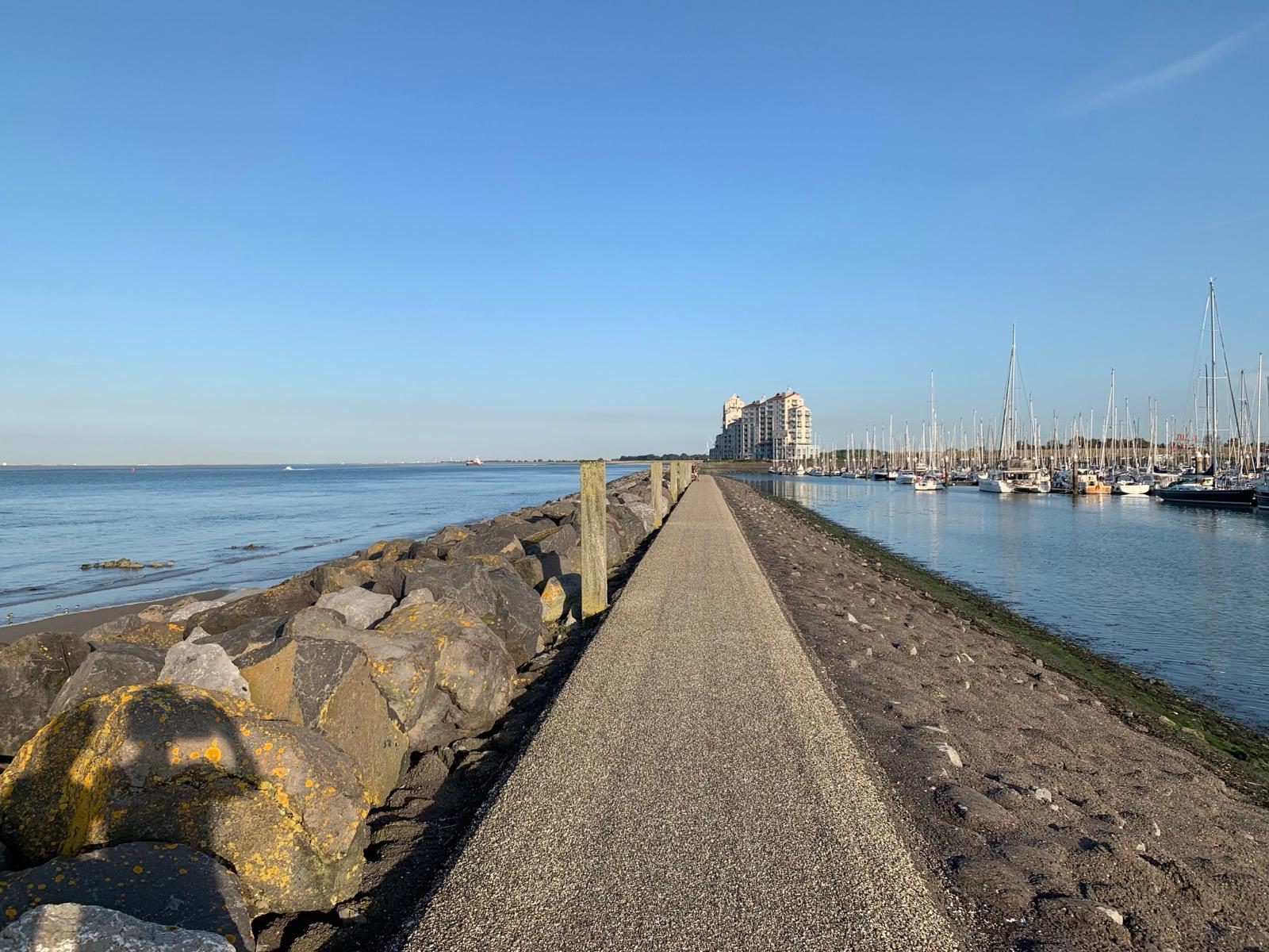 Foto 30 van Port Scaldis 1-011