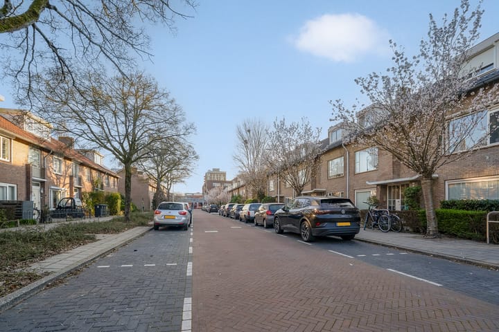 Foto 23 van Ferdinand Bolweg 67