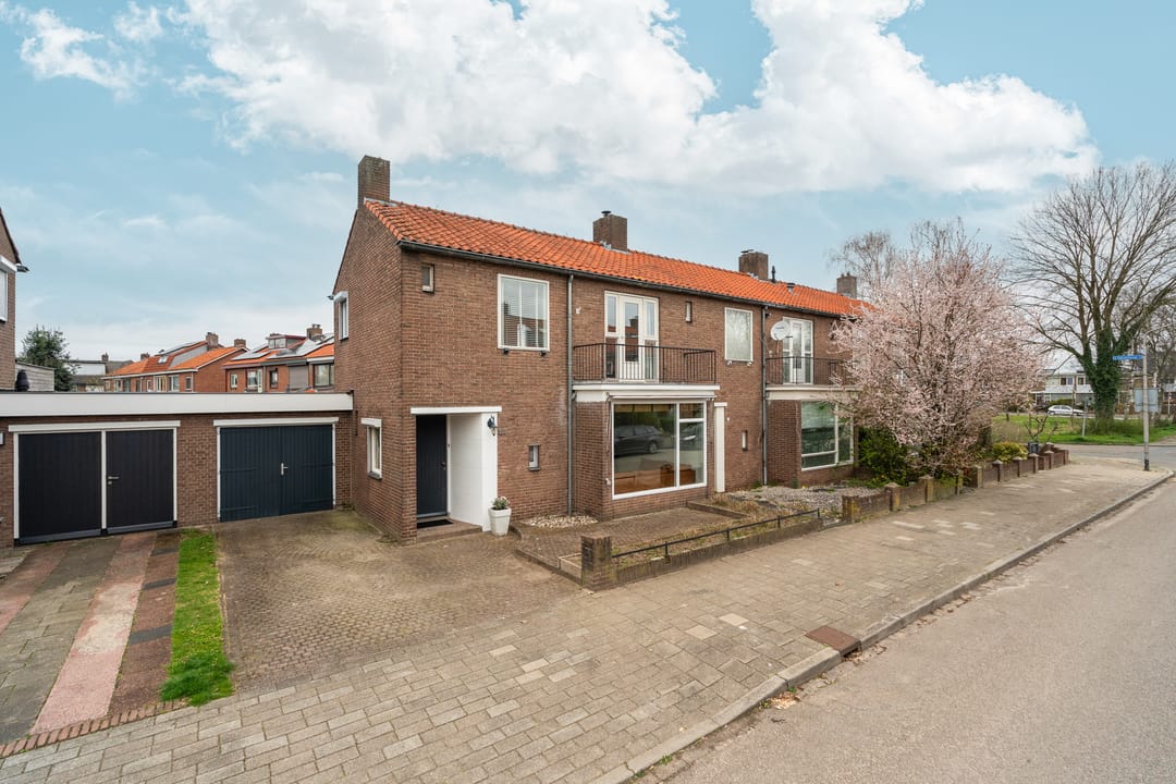 Foto 1 van van Peltlaan 388