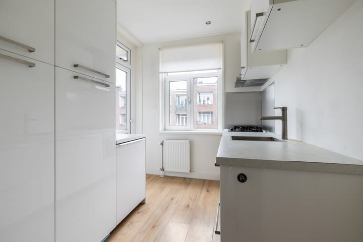 Foto 13 van Pleinweg 212-C