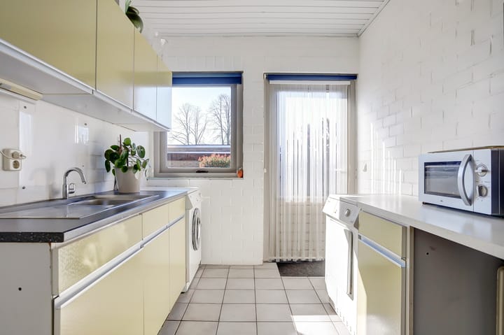 Photo 32 of Johan Friso-laan 11-A