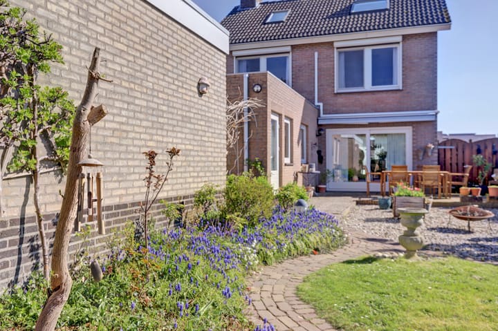 Photo 58 of Johan Friso-laan 11-A