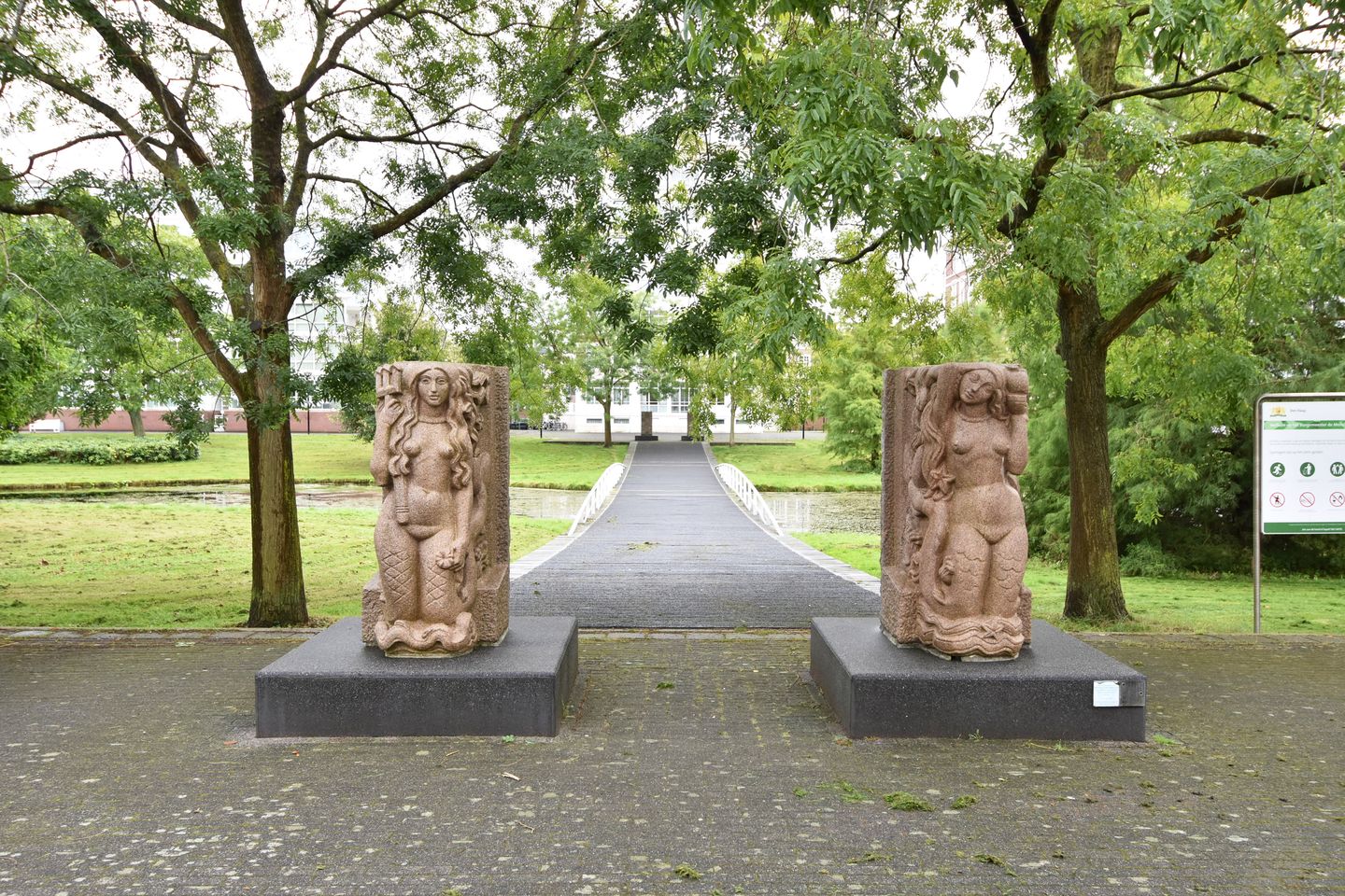 Foto 5 van Burgemeester De Monchyplein 150