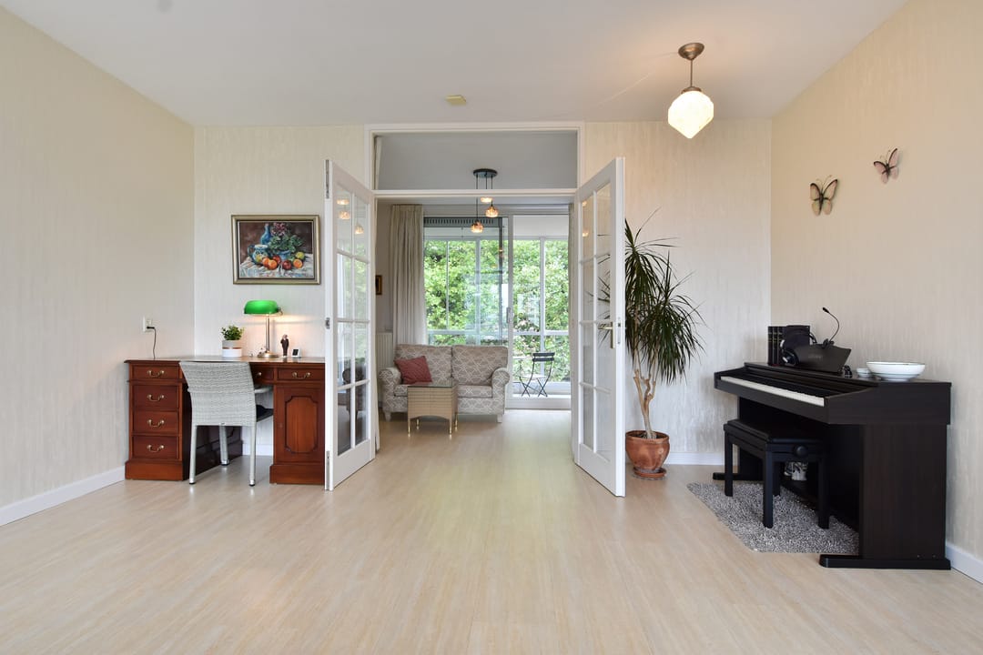 Foto 7 van Burgemeester De Monchyplein 150