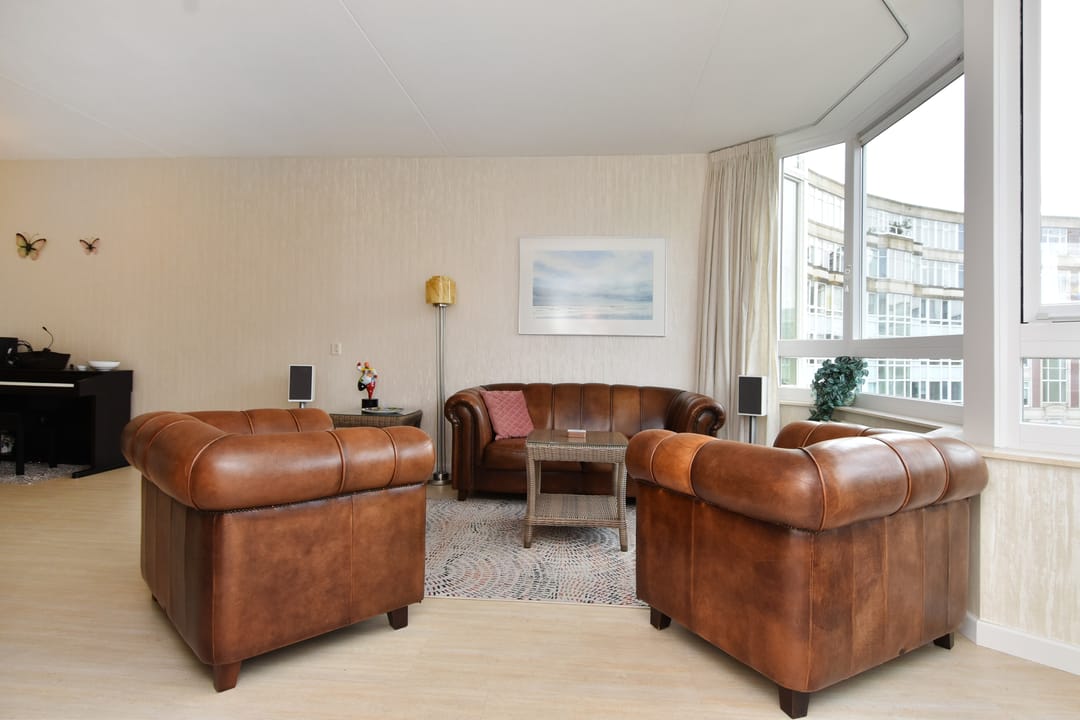 Foto 8 van Burgemeester De Monchyplein 150