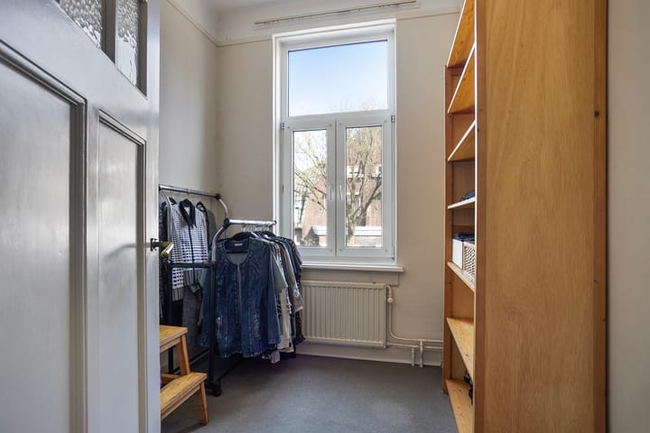 Photo 20 of Robert Regoutstraat 56