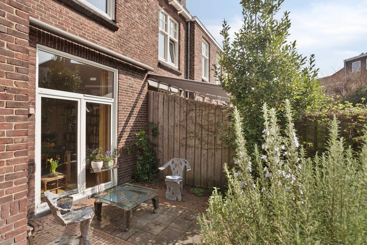 Photo 34 of Robert Regoutstraat 56