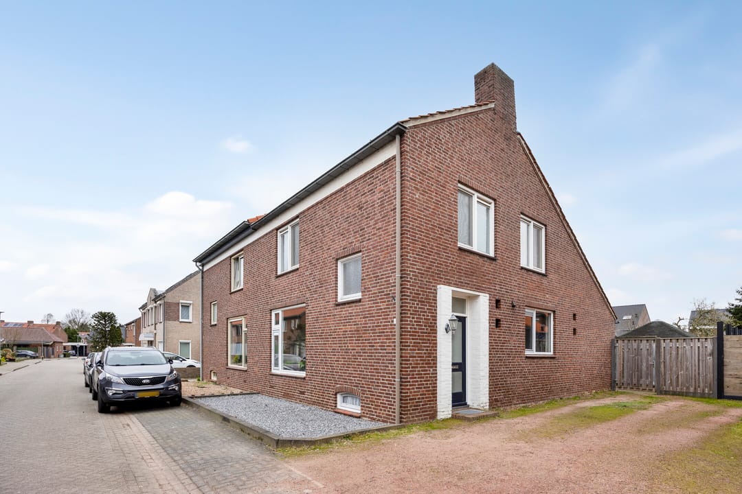 Foto 1 van Hogeweg 9