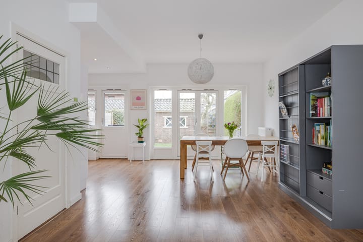 Foto 16 van Prins Bernhardlaan 18