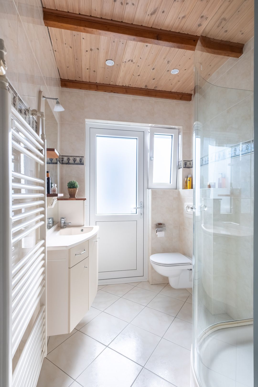 Foto 38 van Leeuwerikstraat 143