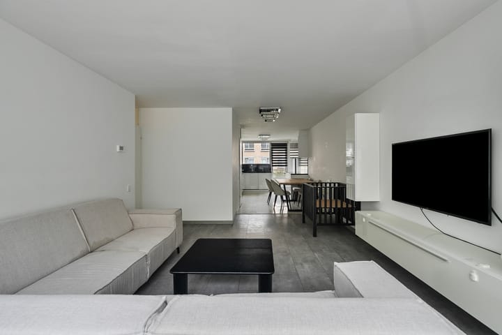 Foto 13 van Crooswijksestraat 114