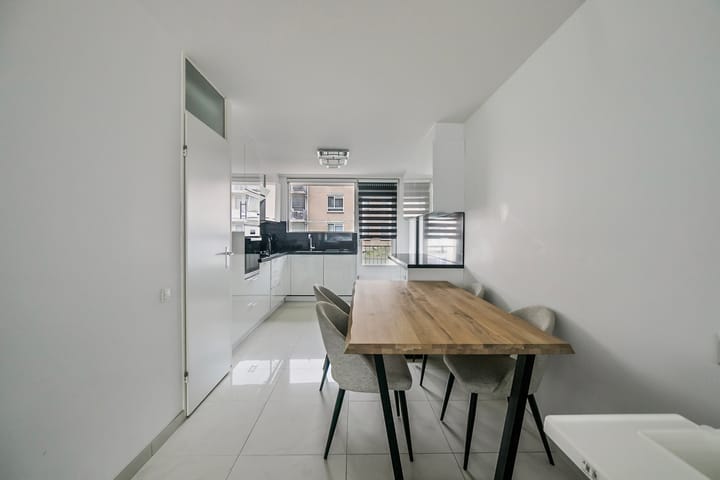 Foto 14 van Crooswijksestraat 114