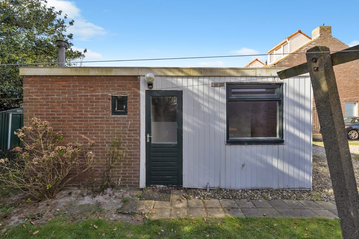 Photo 3 of Stuijvezandeweg 21