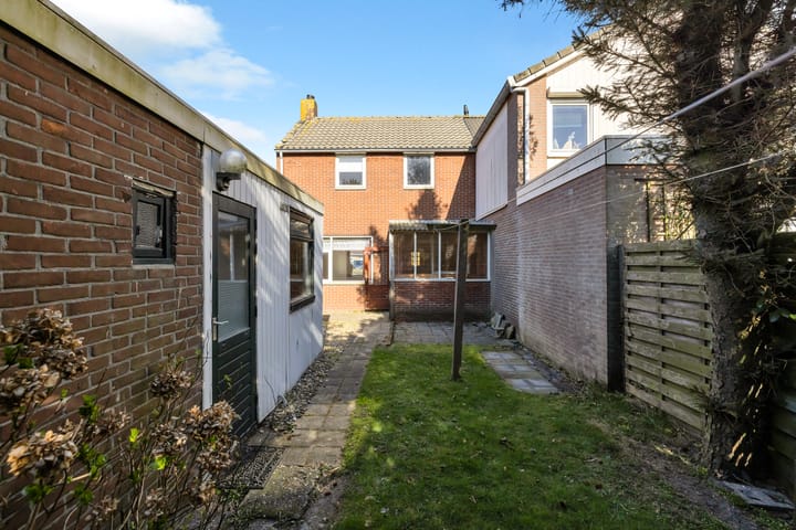 Photo 5 of Stuijvezandeweg 21