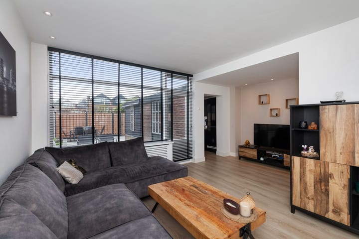 Foto 8 van Jan van Hoofstraat 31