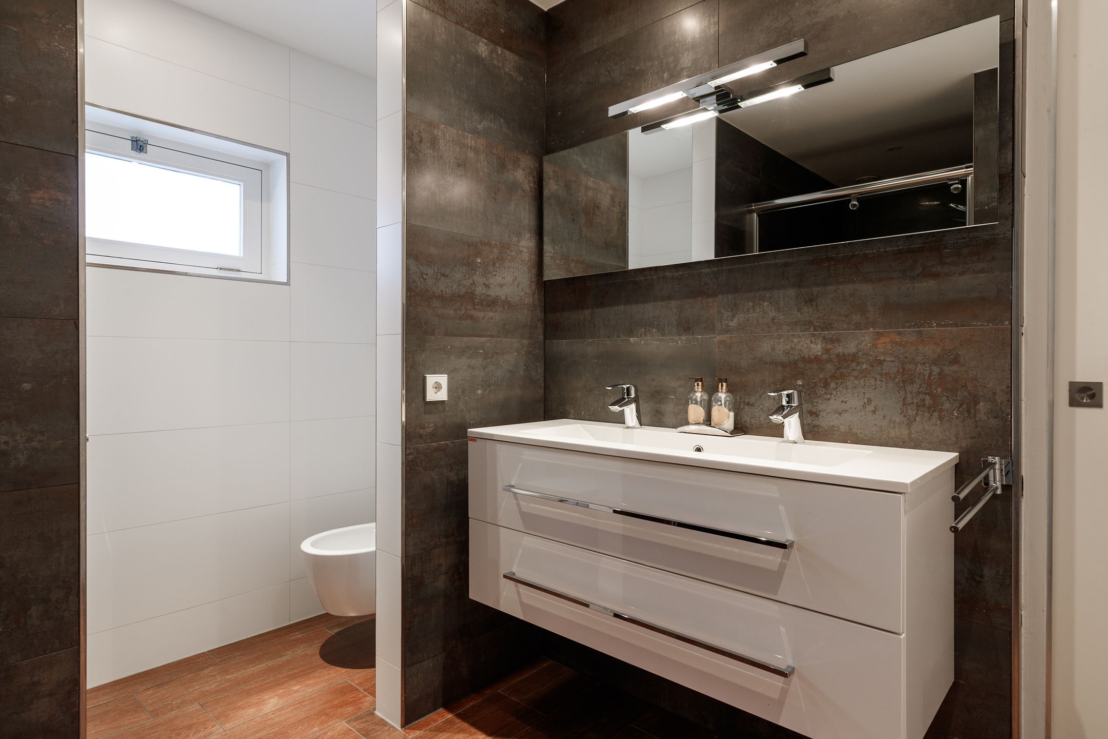 Photo 24 of Meindert Hobbemalaan 27