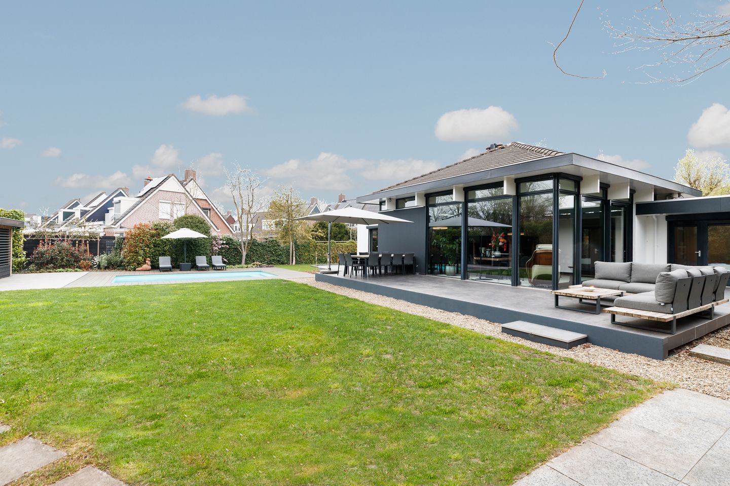 Photo 40 of Meindert Hobbemalaan 27