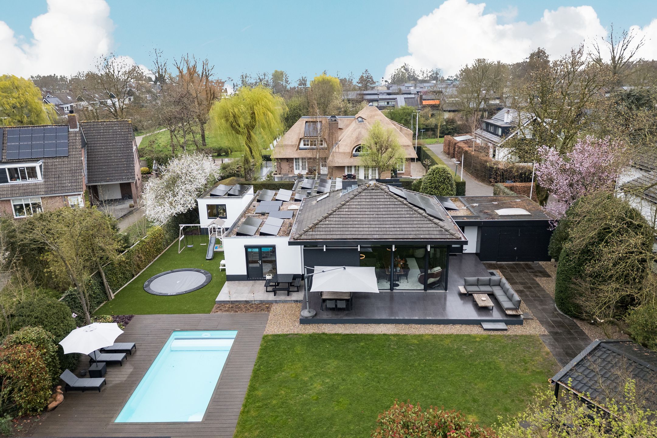 Photo 51 of Meindert Hobbemalaan 27