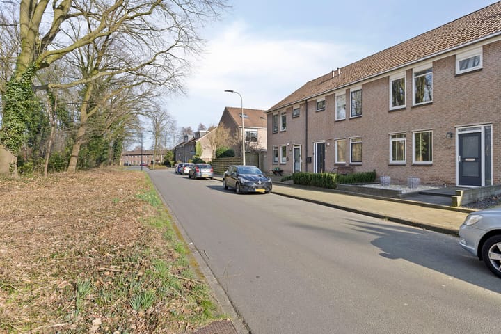 Photo 6 of Bekspringhoek 81