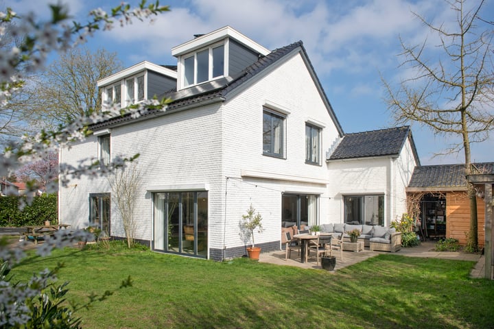 Hogeweg 34