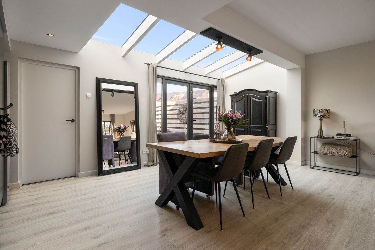 Foto 10 van Bernhardlaan 25