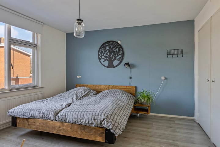 Foto 19 van Curiestraat 13