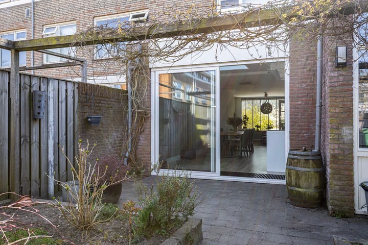 Foto 38 van Curiestraat 13