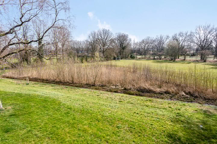 Foto 39 van Curiestraat 13