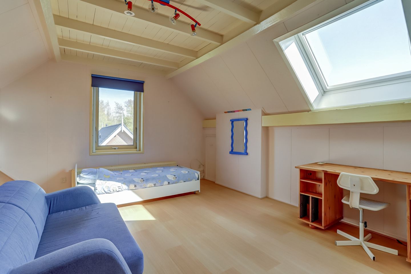 Foto 80 van Schuwacht 324