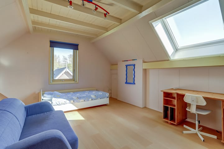 Foto 80 van Schuwacht 324