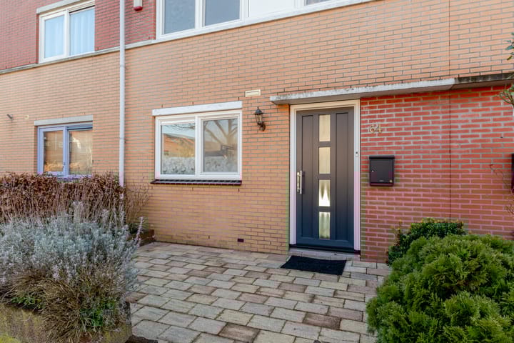 Foto 3 van Adrienne Solserstraat 64