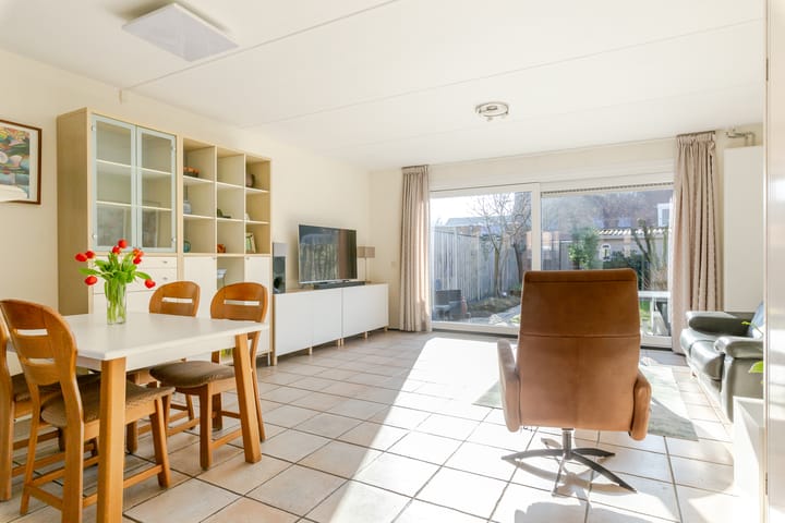 Foto 5 van Adrienne Solserstraat 64